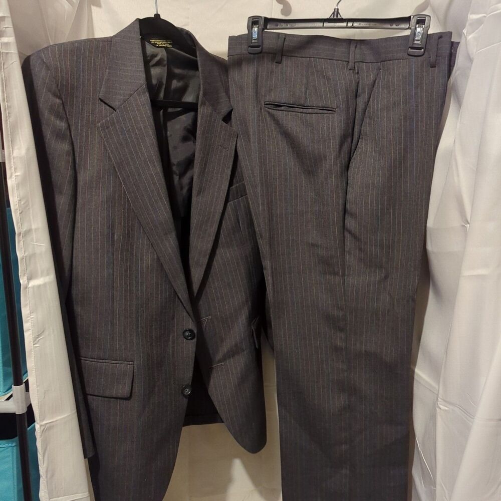 Brooke & Deane Suit Medium Gray Pinstripe Two Piece Jacket Pants Set 39S